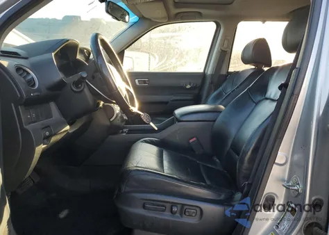 2010 Honda Pilot Touring z USA, uszkodzony, nr VIN 5FNYF4H97AB006893